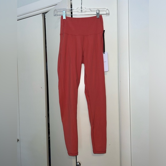 Varley workout set XS NWT - Picture 6 of 16